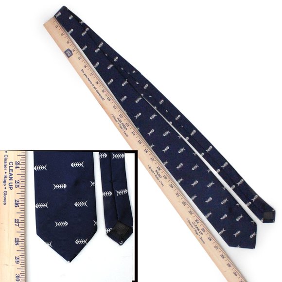 Brooks Brothers 100% Silk Tie Fish Skeleton Bones Navy Blue White Jacquard Men's - Picture 8 of 9